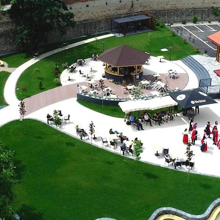 Hotel Leul De Aur Sebeş Buitenkant foto