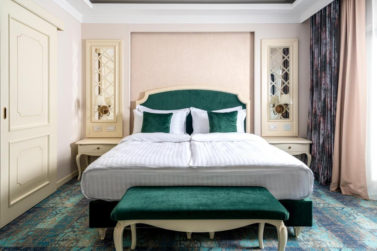 Hotel Leul De Aur Sebeş Buitenkant foto