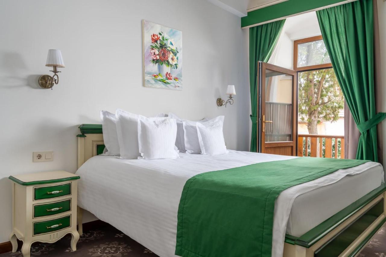 Hotel Leul De Aur Sebeş Buitenkant foto