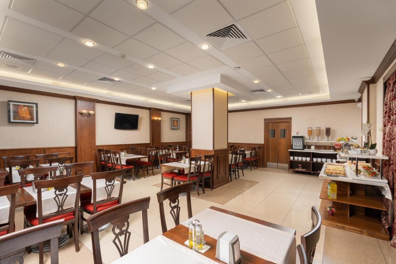 Hotel Leul De Aur Sebeş Buitenkant foto