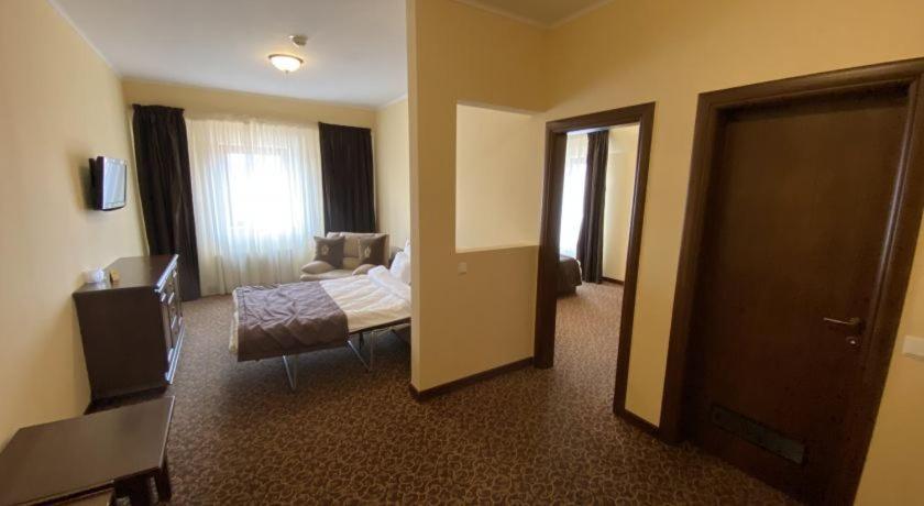 Hotel Leul De Aur Sebeş Buitenkant foto
